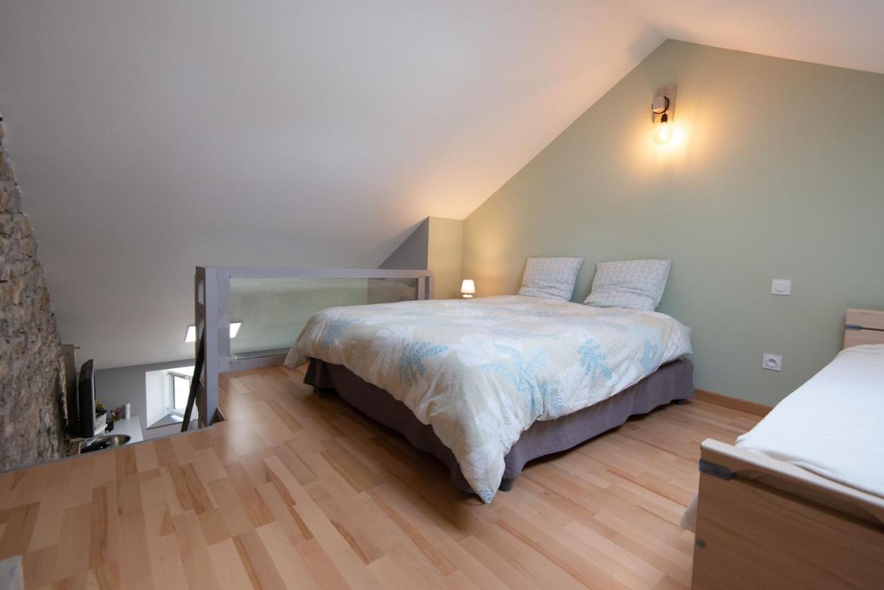 Gite L'Atelier De Tournerie Montigny-sur-l'Ain Екстериор снимка