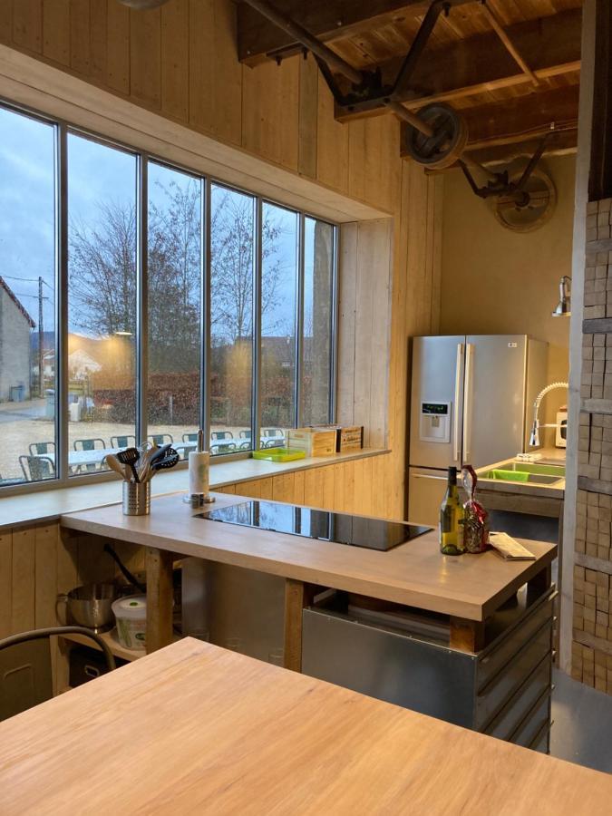 Gite L'Atelier De Tournerie Montigny-sur-l'Ain Екстериор снимка